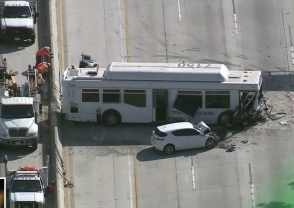  В крупном ДТП в Калифорнии пострадали 40 человек (видео)