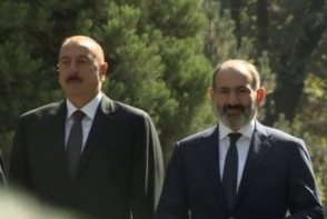 Установлена оперативная связь между руководителями Армении и Азербайджана