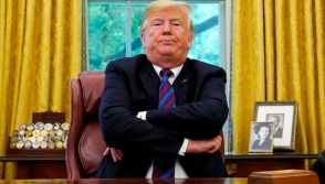 Трампа в прямом эфире назвали «расистской свиньей»