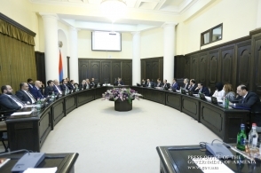 Прямое включение с заседания правительства Армении