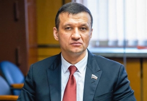 Дмитрий Савельев