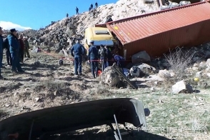 Բեռնատար ավտոմեքենան դուրս է եկել ճանապարհի երթևեկելի հատվածից և շրջվել ձորը. կա տուժած