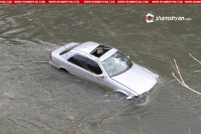 27-ամյա վարորդը Mercedes-ով հայտնվել է Աղստև գետում. 3 վիրավորները ՀՀ ՊՆ ռազմական ոստիկանության ծառայողներ են