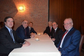 Главы МИД Армении и Азербайджана договорились о встрече в начале 2019 года