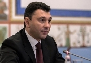 Эдуард Шармазанов