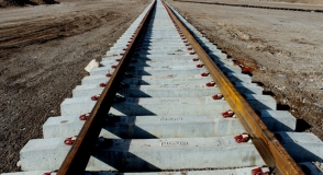 В Грузии грузовые вагоны съехали с рельсов (видео)