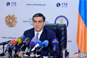 Омбудсмен Армении посетил второго президента РА Роберта Кочаряна