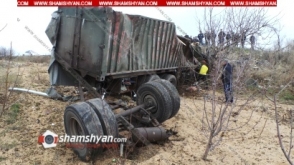 Ուշիի ոլորաններում КамАЗ-ով մի քանի տոննա ցորեն տեղափոխող ու վթարի ենթարկված ՌԴ քաղաքացին հիվանդանոցում մահացել է
