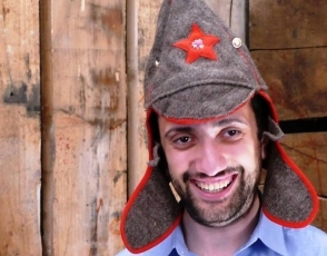 Դեբիլիզմը որպես պետական գաղափարախոսություն կամ «թավշյա» Շվոնդերի արկածները