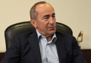 Продолжается судебное заседание по делу Роберта Кочаряна (видео, дополнено)