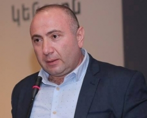 Партия «мира» ведет к войне