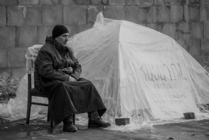 Кинорежиссер Ованес Галстян возобновил голодовку