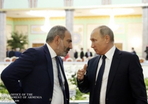 Никол Пашинян и Владимир Путин провели телефонную беседу