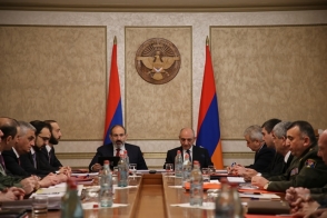 В Степанакерте состоялось совместное заседание Советов безопасности Армении и Арцаха (видео)