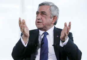 Սերժ Սարգսյանի կարճ պատասխանը քաղաքական հարցերին (տեսանյութ)