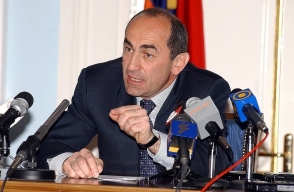 «Демократ» Пашинян пытается незаконно посадить экс-президента Армении – КП