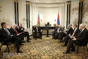 Пашинян и Алиев согласились продолжить прямой диалог: заявление сопредседателей МГ ОБСЕ