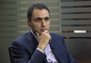 Վարչապետն ասում է բաներ և մեկ ամիս հետո հրաժարվում է. Ավետիք Չալաբյան