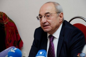 Вазген Манукян переназначен председателем Общественного совета Армении