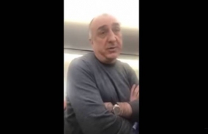 Հայերն օդանավում բռնացրել են Մամեդյարովին ու զրույցի բռնվել նրա հետ (տեսանյութ)