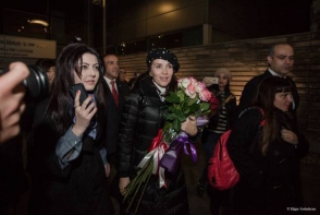 Наталья Орейро прилетела в Ереван (видео)