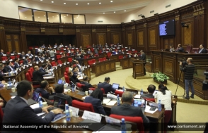 Парламент РА в первом чтении принял поправки в закон о структуре правительства (видео)