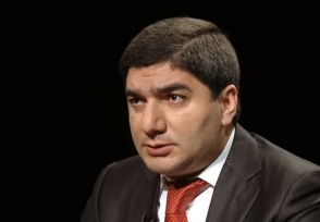 Ինչո՞ւ են վարչապետին ականջահաճո թվեր ներկայացնում․ Մեսրոպ Մանուկյան (տեսանյութ)