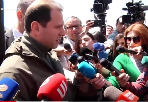 «Նորմալ չեմ համարում նախկին պաշտպանության նախարարի երկքաղաքացիությունը». Տոնոյան (տեսանյութ)