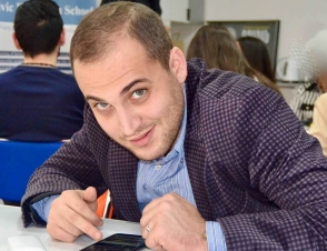 Սանասարյան Դավթի՝ 3 միլիոն դրամ արժողությամբ կոստյումն ու սերը (տեսանյութ)