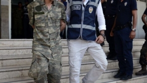 Թուրքիայում գյուլենականների հետ կապի մեղադրանքով 137 զինվորական է կալանավորվել
