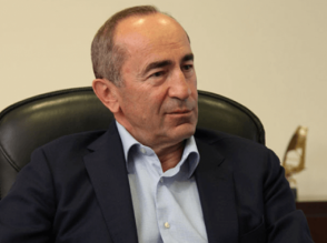 Роберт Кочарян