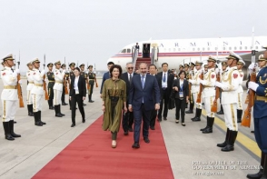 Премьер-министр РА Никол Пашинян вместе с супругой находится в Китае (видео)