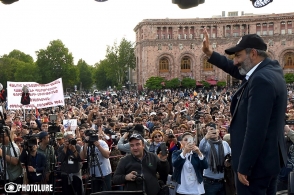 Անձին համոզում են, զանգվածին՝ ներշնչում