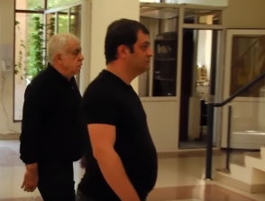 Ալեքսանդր Սարգսյանը դատարանում էր՝ որդու գործով վկայի կարգավիճակով (տեսանյութ)