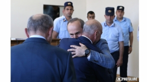 Российские СМИ о судебном процессе в отношении Роберта Кочаряна