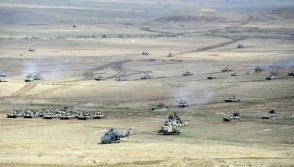 Азербайджан проводит широкомасштабные военные учения