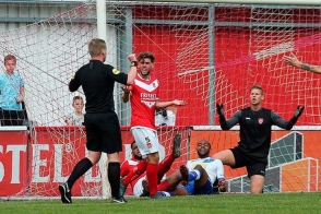 Հոլանդիայում մրցավարն արձանագրել է իր իսկ խփած գոլը