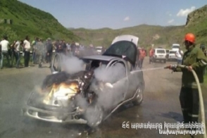 Խնձորեսկ գյուղում ավտոմեքենան ամբողջությամբ այրվել է