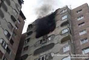 Նիկողայոս Տիգրանյան փողոցի շենքերից մեկի բնակարանի հրդեհի հետևանքով երկու մանկահասակ երեխա ծխահարվել է