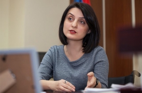 Տանը կամ նախարարության իմ սենյակում սայլակ չեմ օգտագործում, որովհետև կարողանում եմ տեղաշարժվել քայլելով (լուսանկար)