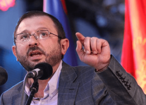 Հայտնեմ, որ ոմն Վարդան Հարությունյանին ես եմ ծեծել