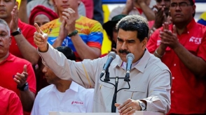 Мадуро приказал разблокировать границу с Колумбией