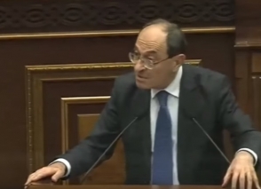 Պետք է հրաժարվենք և՛- և՛, կա՛մ-կա՛մ-ից, քանի որ ՀՀ-ի համար ձեռնտու է և՛- և՛-և՛… .Շ. Քոչարյան