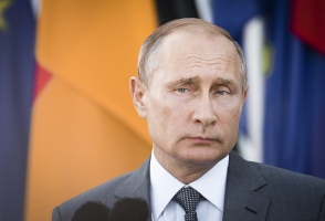 Путин запретил авиаперевозки россиян в Грузию