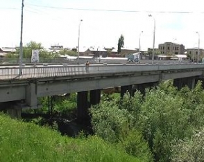 39–ամյա քաղաքացին փորձել է ցած նետվել Գյումրու «50-ամյակի» կամրջից