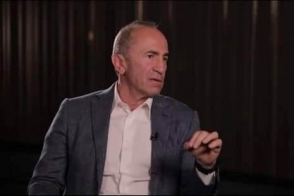 Роберт Кочарян