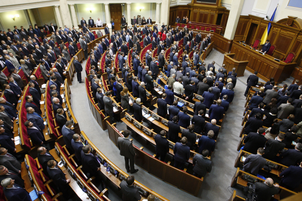 На Украине проходят досрочные парламентские выборы