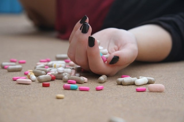 Հրազդանում 16–ամյա աղջիկը դեղահաբեր է խմել` կյանքին վերջ տալու նպատակով