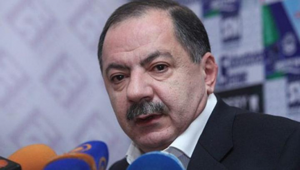 Նիկոլն ամիսներ շարունակ 10 րոպեանոց հանդիպում է խնդրում Պուտինի հետ, իսկ Քոչարյանը կարողանում էր գազի գին իջեցնել. սա՛ էր ղեկավարը. Աղվան Վարդանյան