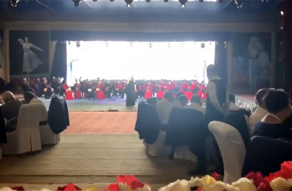 Ղրղըզ արտիստը կատարել է Սիլվա Հակոբյանի երգը